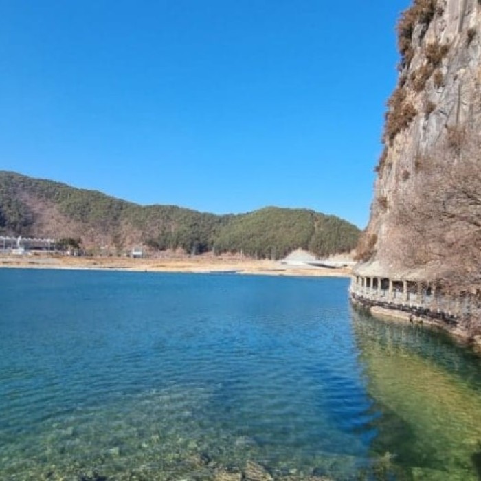 Exploring the Wonders of Seongnyugul Cave2269