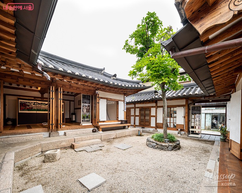 Explore Cultural Tourism at Seoul's Public Hanok_04
