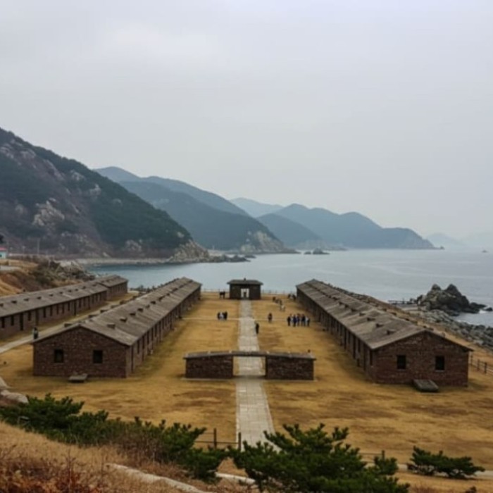 Exploring the Historic Geoje POW Camp Cultural Park2284