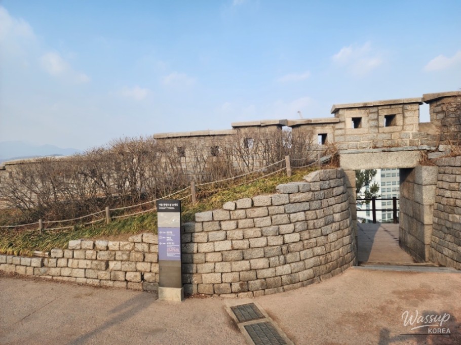 A Journey Through Historic Seoul_11