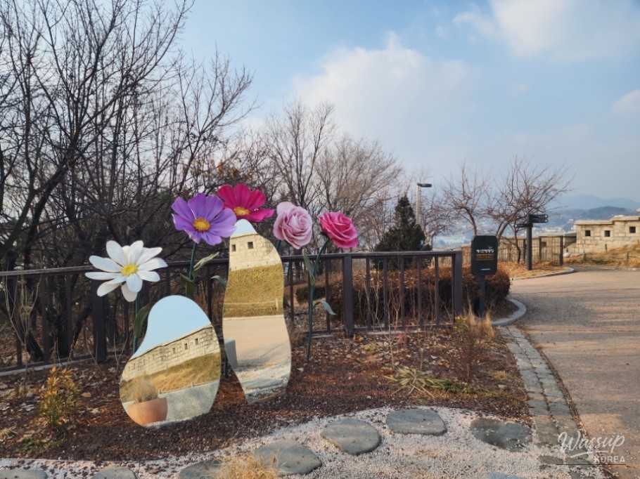 A Journey Through Historic Seoul_14