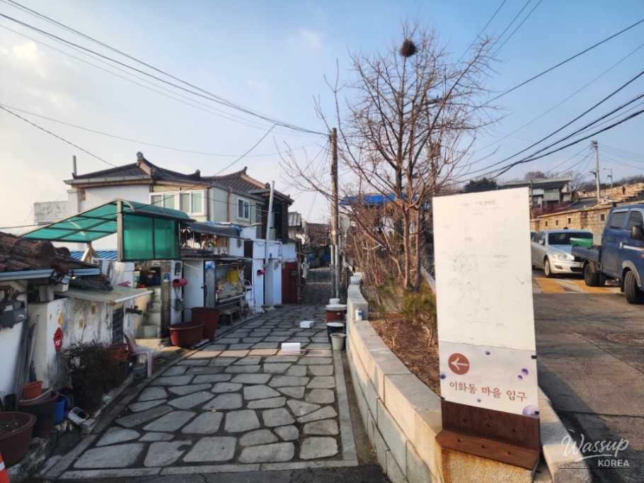 A Journey Through Historic Seoul_18