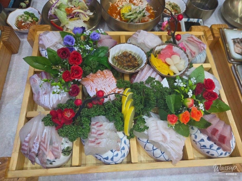 A Memorable Seafood Experience at Gwangalli Sanhae Sashimi House_03