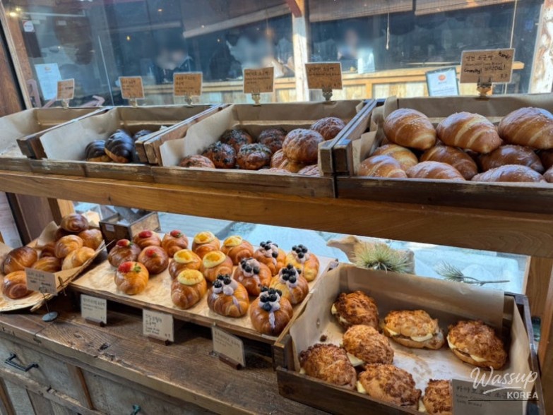 A Visit to Sohayeomjeon: My Favorite Salt Bread Spot_04