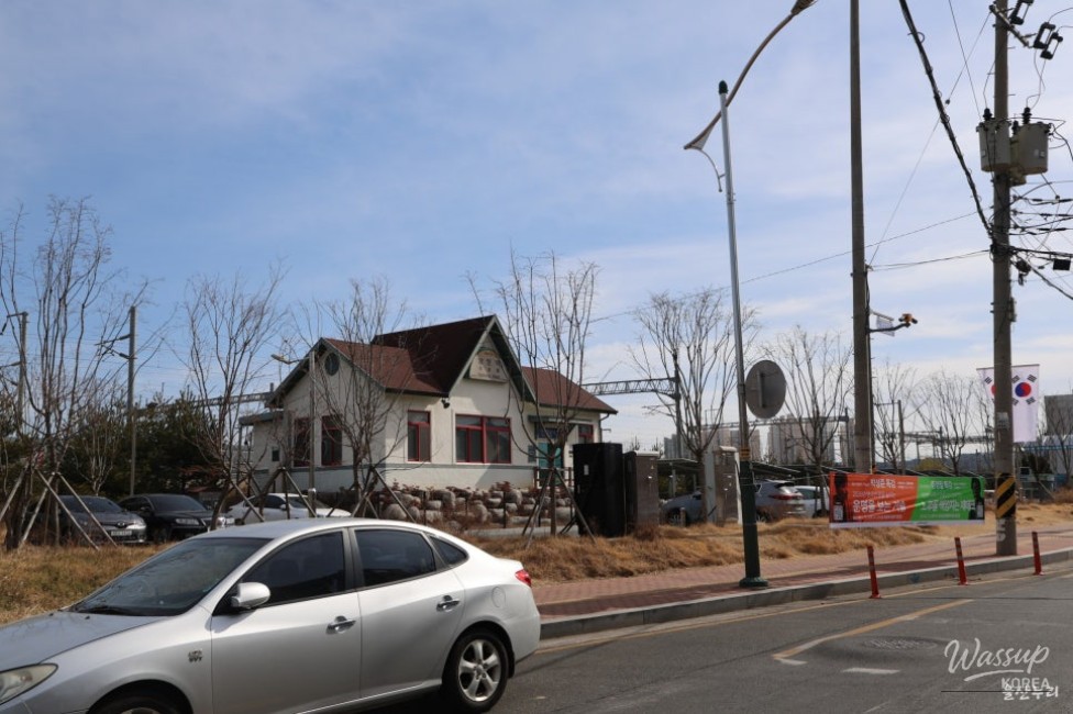 The Role of Transportation in Urban Development_03