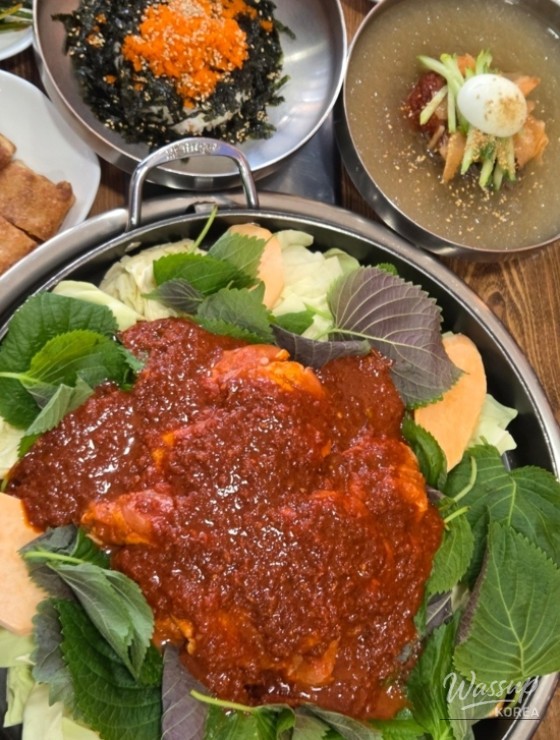 A Delightful Experience at a Chicken Galbi Restaurant in Seongsu_03