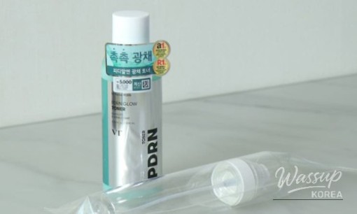 The Effortless Chic Look of Kim Hee-ae at the Recent Exhibition_15