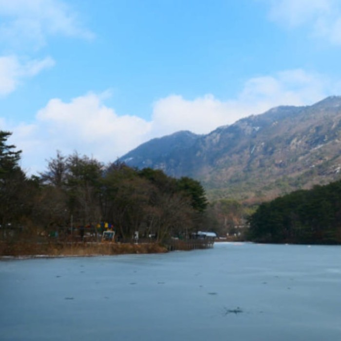Exploring the Winter Wonderland of Sanjeong Lake2315