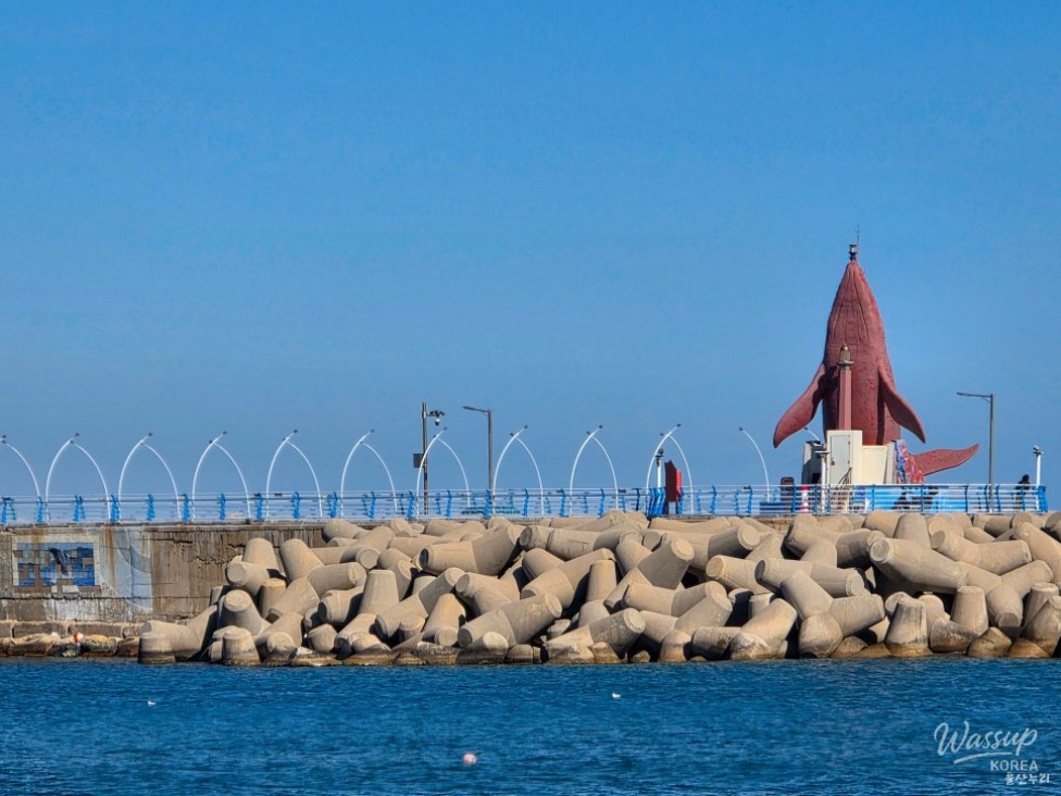 A Refreshing Winter Stroll at Jeongja Port in Ulsan_05