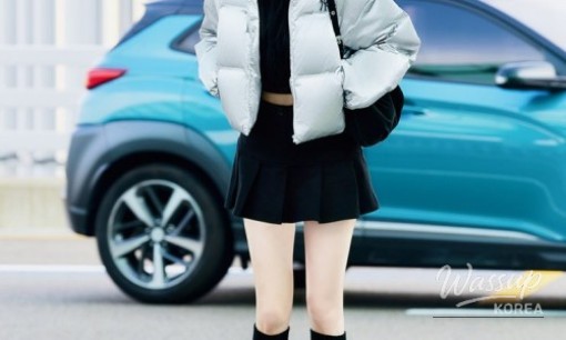 The Essence of Old Money Style: Son Yeon-jae's Daily Looks_09