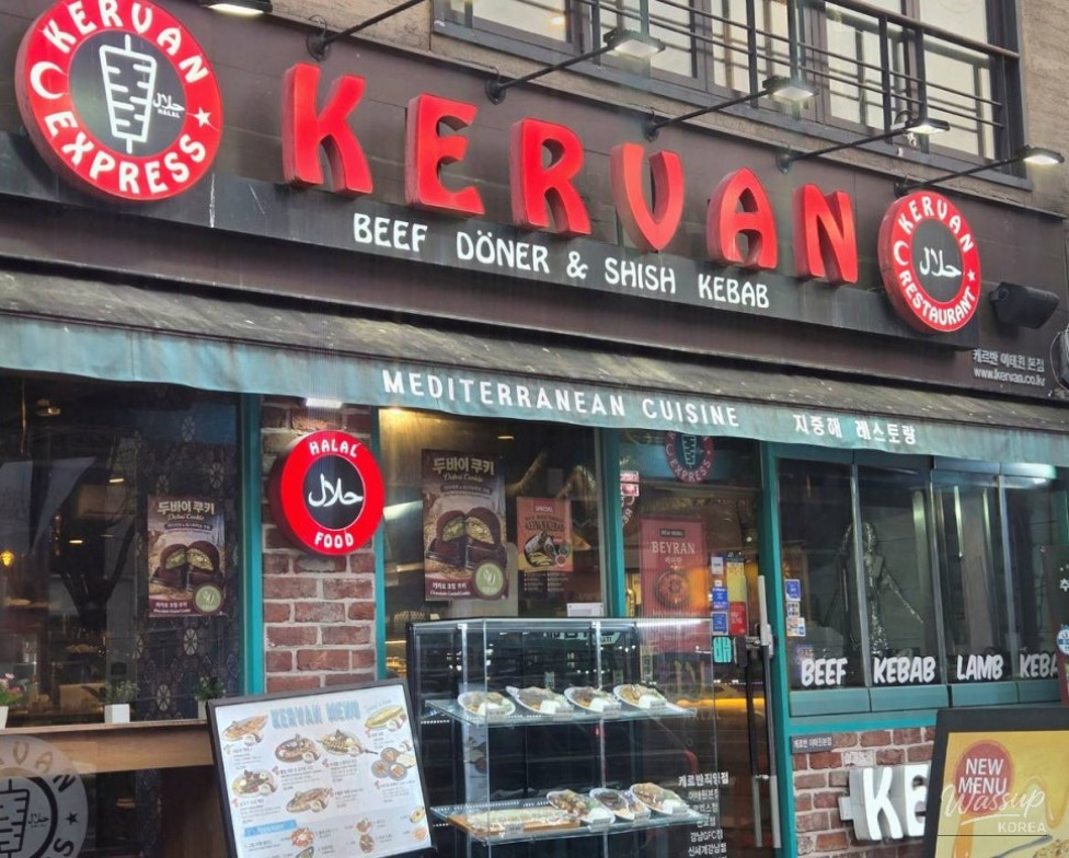 A Unique Dining Experience at Keravan Restaurant in Itaewon_02