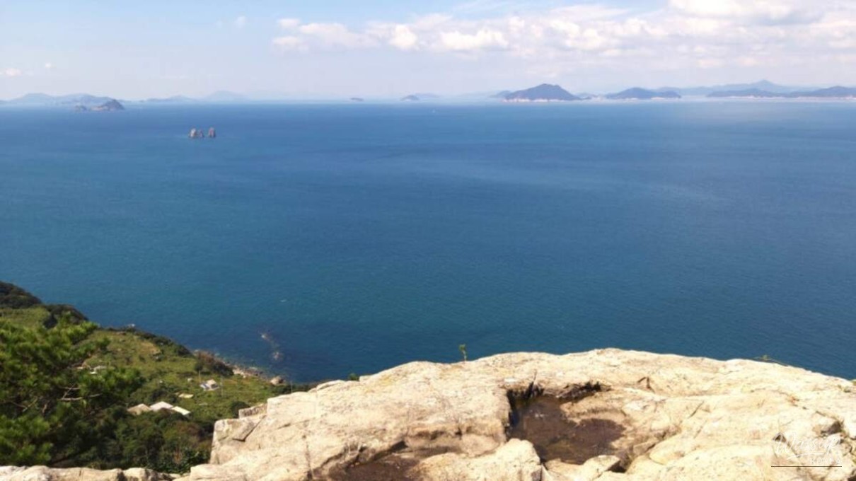 Exploring the Scenic Beauty of Somaemuldo Island_05