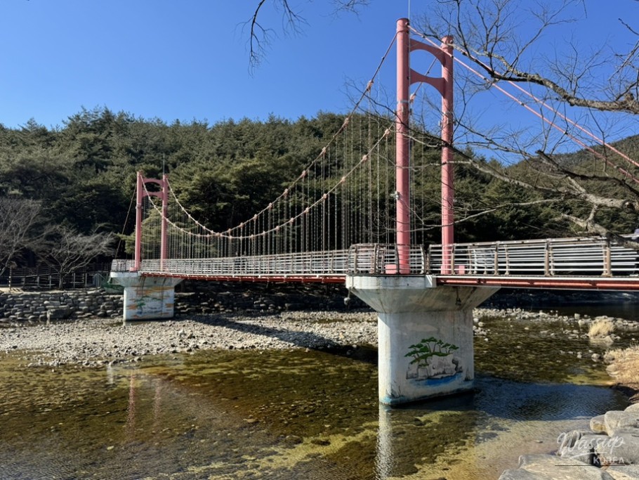 Exploring Susungdae: A Winter Wonderland_04