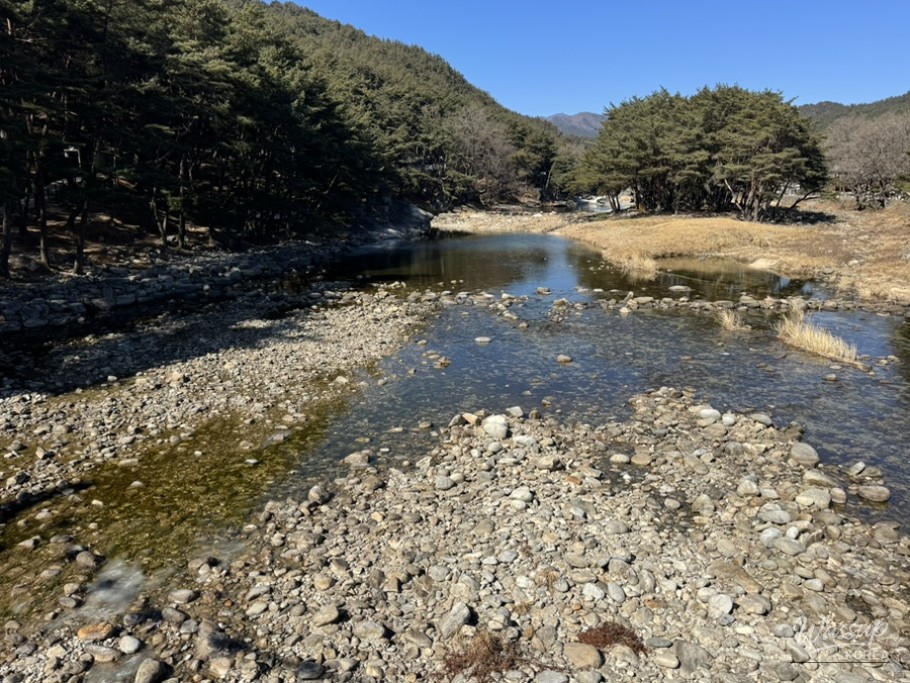 Exploring Susungdae: A Winter Wonderland_06