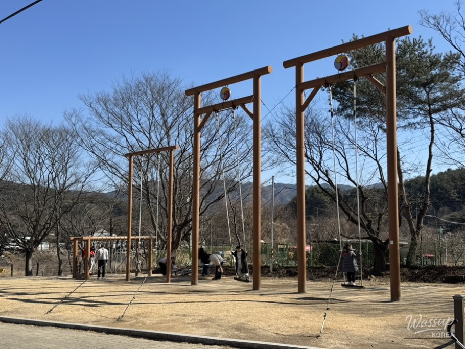 Exploring Susungdae: A Winter Wonderland_14