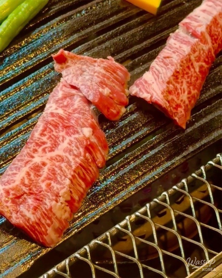 A Unique Dining Experience at Hwayeonsan_09