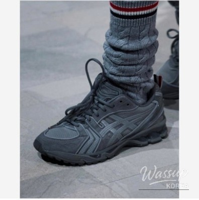 Why the Hype Around Thom Browne's First Sneaker Collaboration?_03