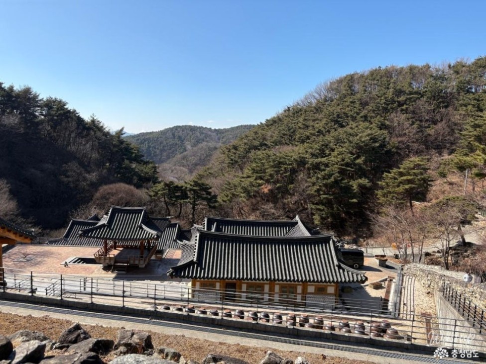 Exploring the Enchanting Miok Seowon and Family Experience Center in Boryeong_05