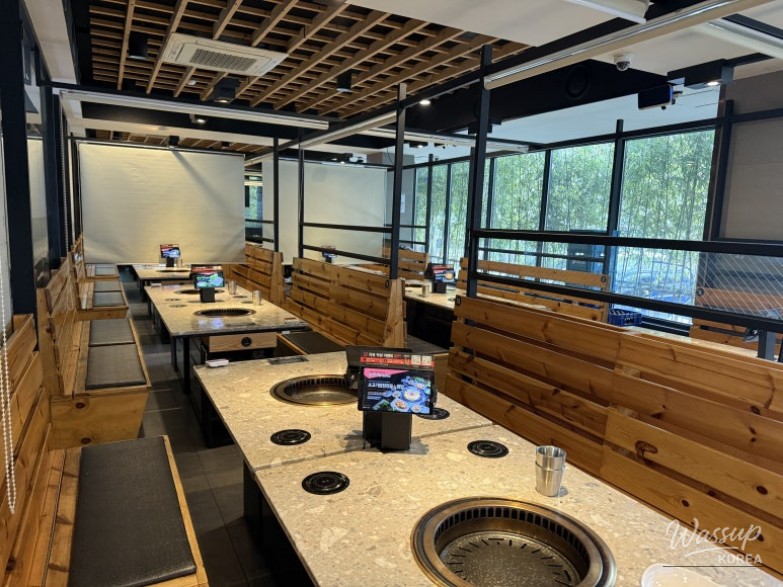 A Cozy Meat Restaurant Experience in Gangnam_05