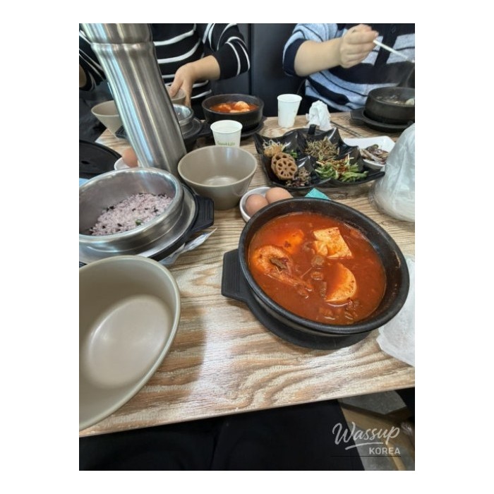 A Memorable Trip to Jeju Island321