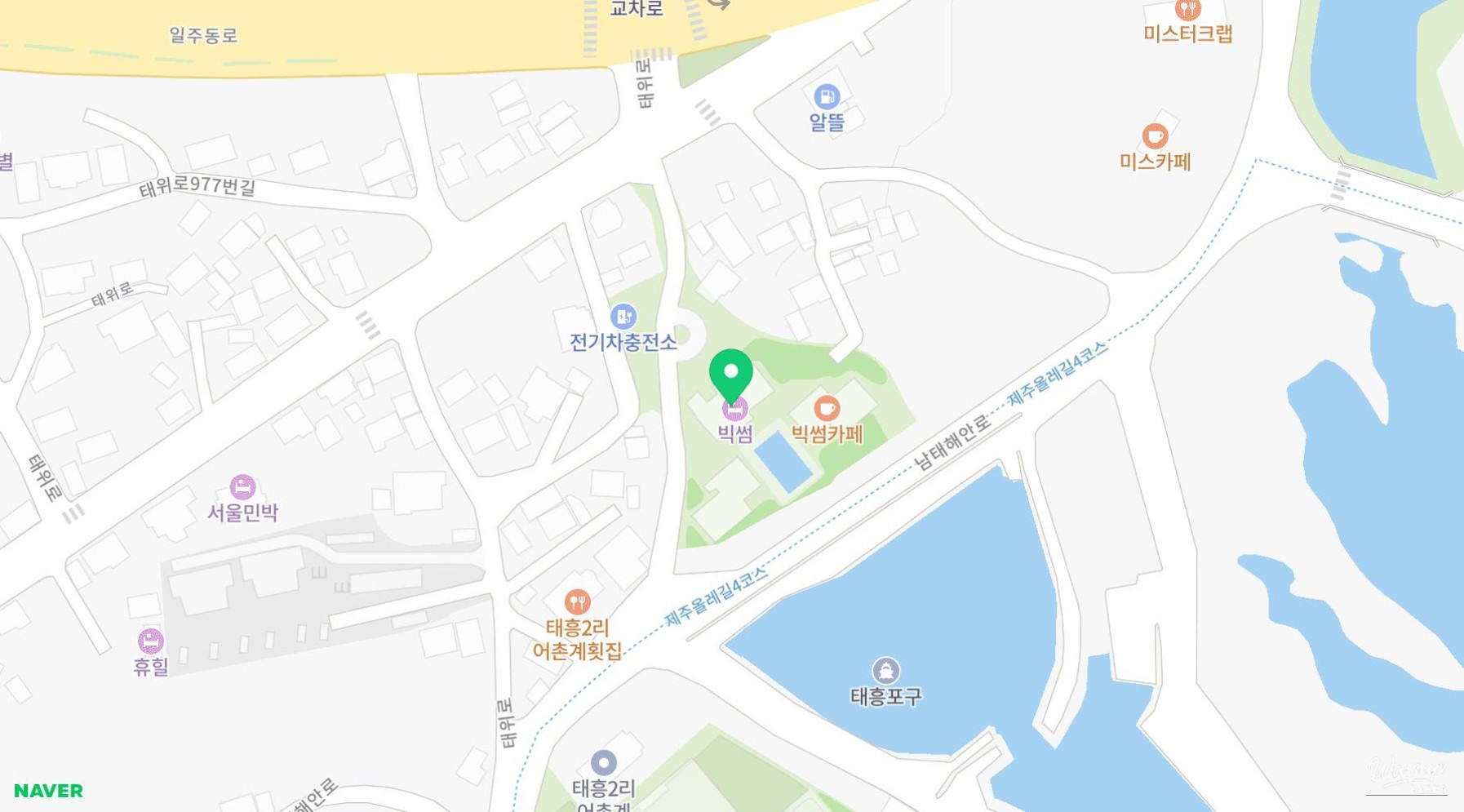 The Joy of Traveling Together_05