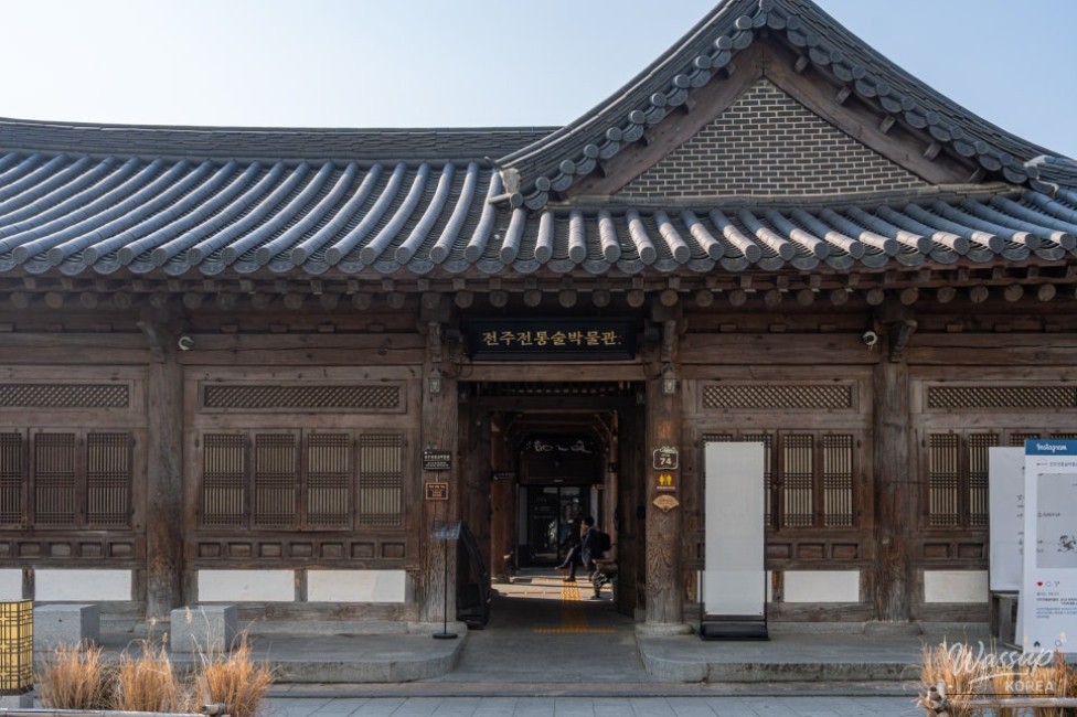 Exploring Jeonju: A Journey Through Traditional Liquor_03