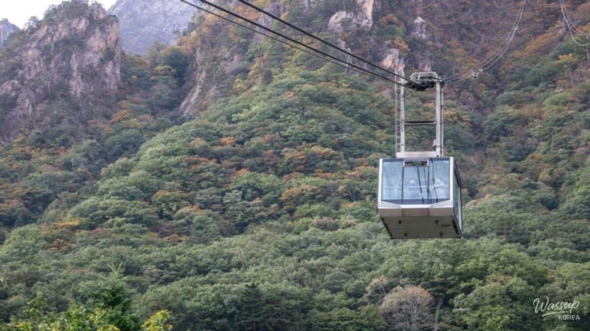 Exploring Seoraksan: A Scenic Adventure in March_02