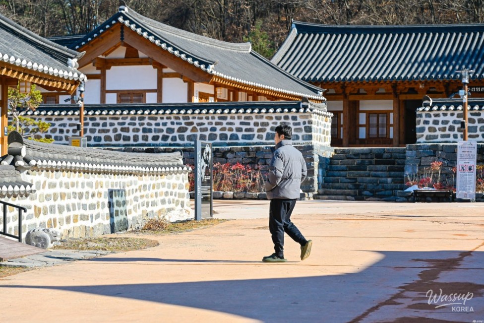 Gongju Hanok Village: A Space Where Time Becomes Travel_04