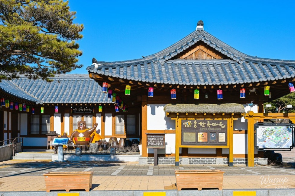 Gongju Hanok Village: A Space Where Time Becomes Travel_03