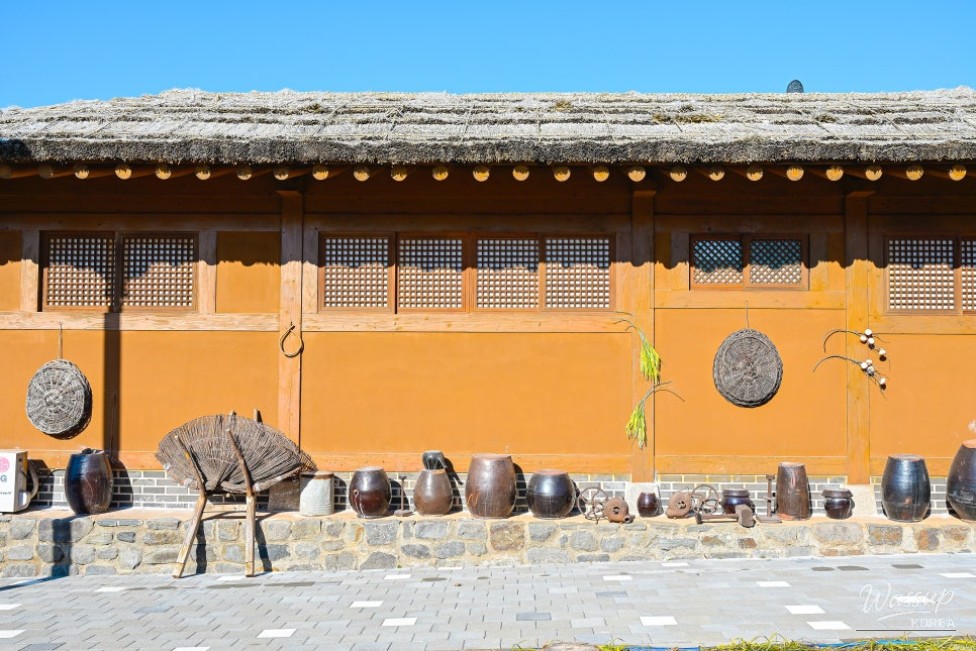Gongju Hanok Village: A Space Where Time Becomes Travel_08