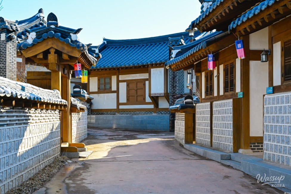 Gongju Hanok Village: A Space Where Time Becomes Travel_06