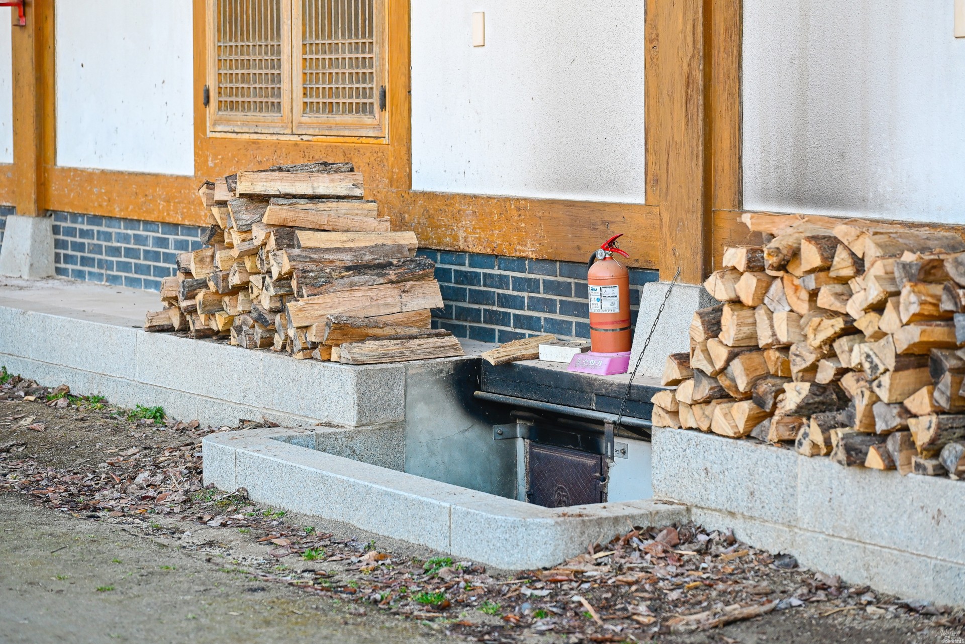 Gongju Hanok Village: A Space Where Time Becomes Travel_07