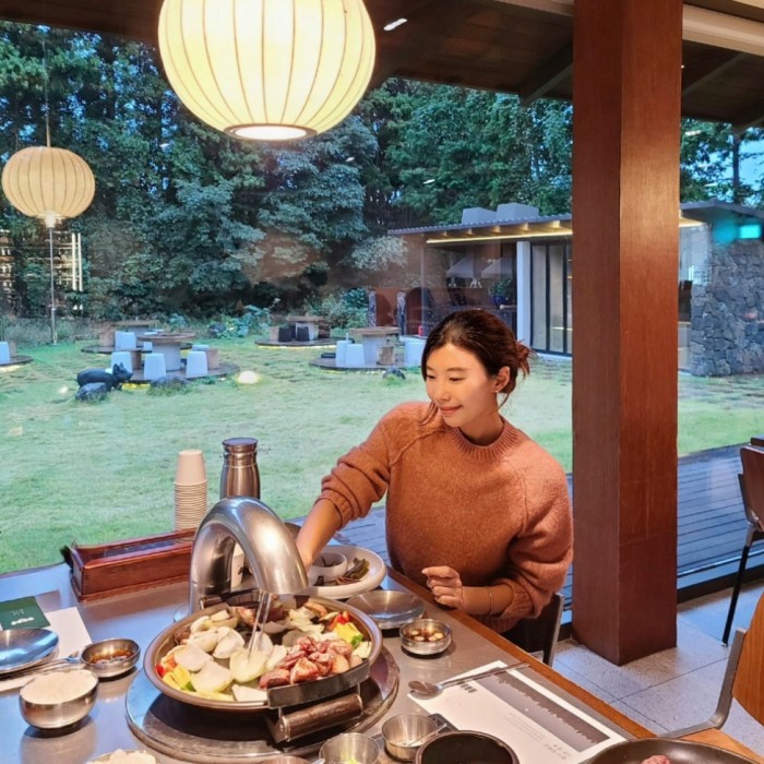 A Culinary Journey: Discovering Jeju's Premium Black Pork1989