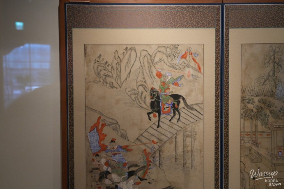 Exploring the Special Exhibition 'The Red Horse is Coming' at Ulsan Museum_08