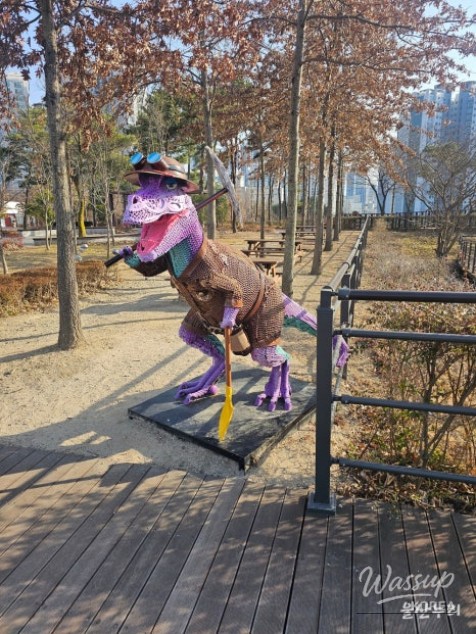 Exploring the Unique Charm of Ulsan Dinosaur Footprint Park_07