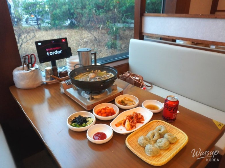 A Memorable Meal at Omambok Handmade Noodles in Gwangyang_02