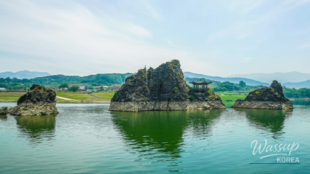 The Best Quiet Healing Travel Destinations in March_05