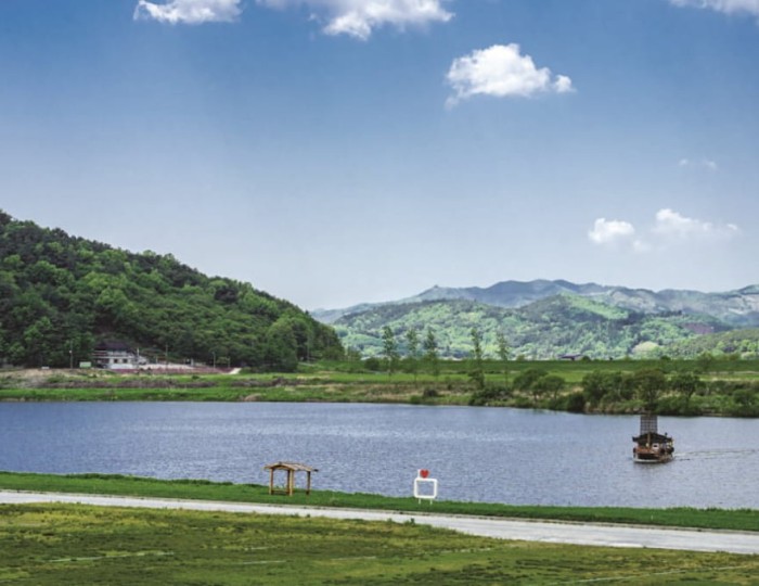 Exploring the Beauty of Baekma River: A Unique Cruise Experience float