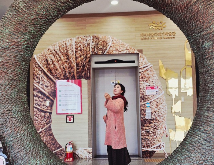 Gijisi Juldarigi Museum and the Upcoming Festival float