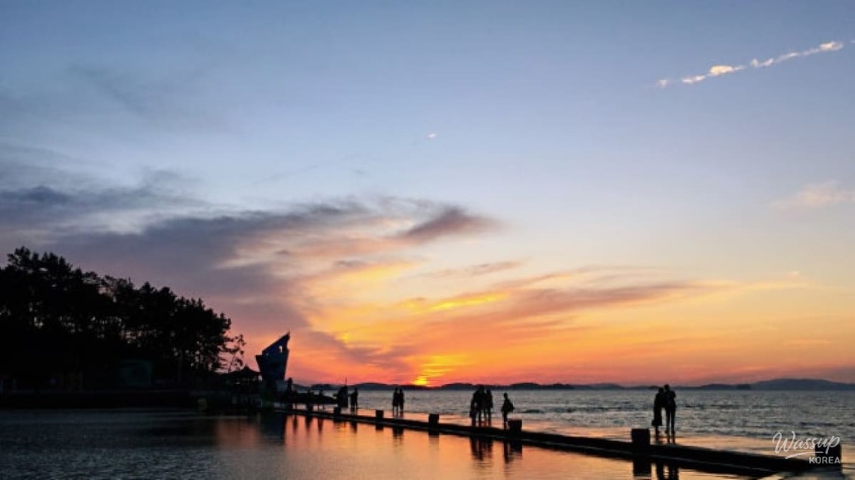 Discover the Charm of Dolmeori Beach in March_03