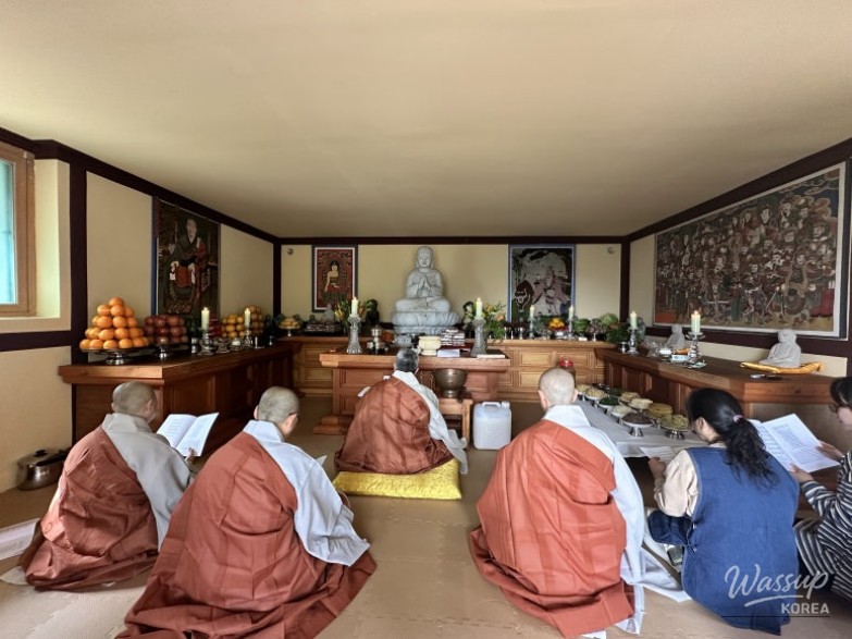 Celebrating the March 3rd Festival_01