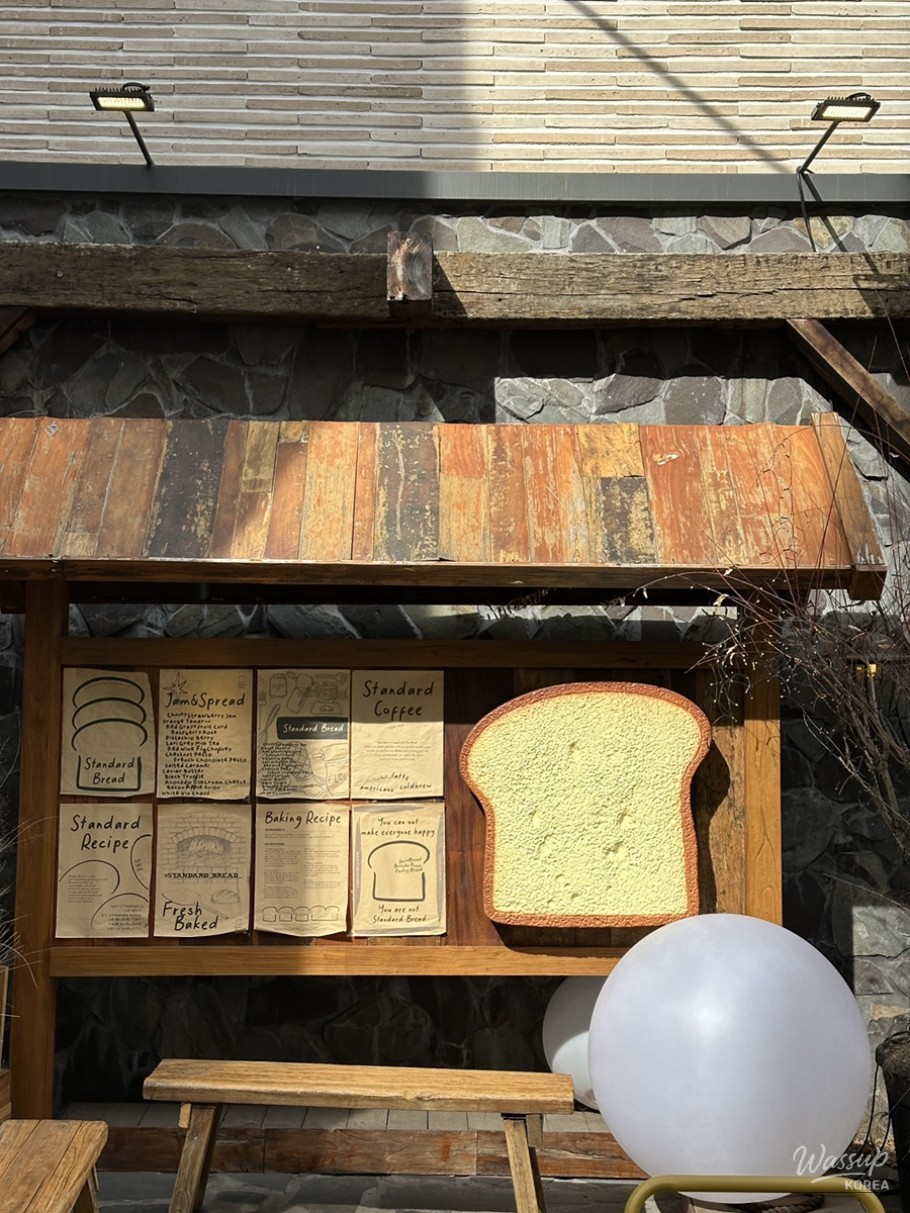 A Delightful Visit to Standard Bread Dosan_03