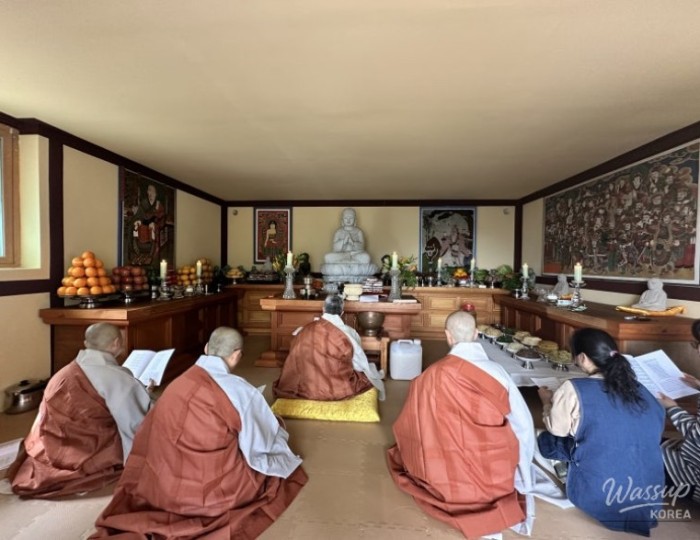 Celebrating the March 3rd Festival float