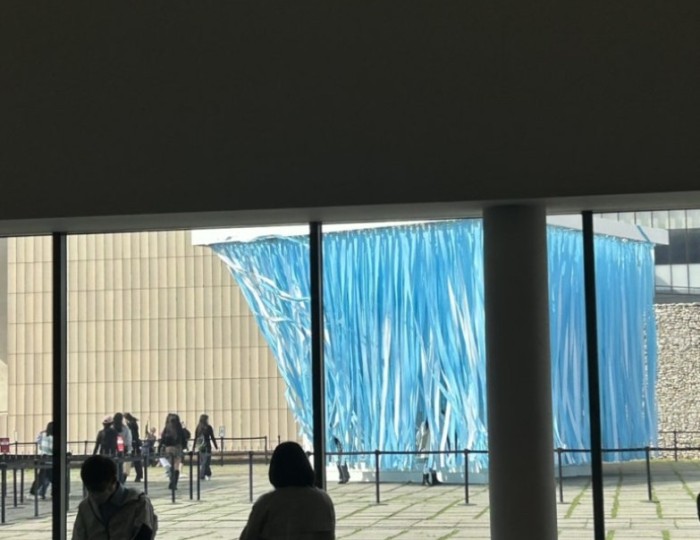 A Day in Seoul: Art and Exploration float