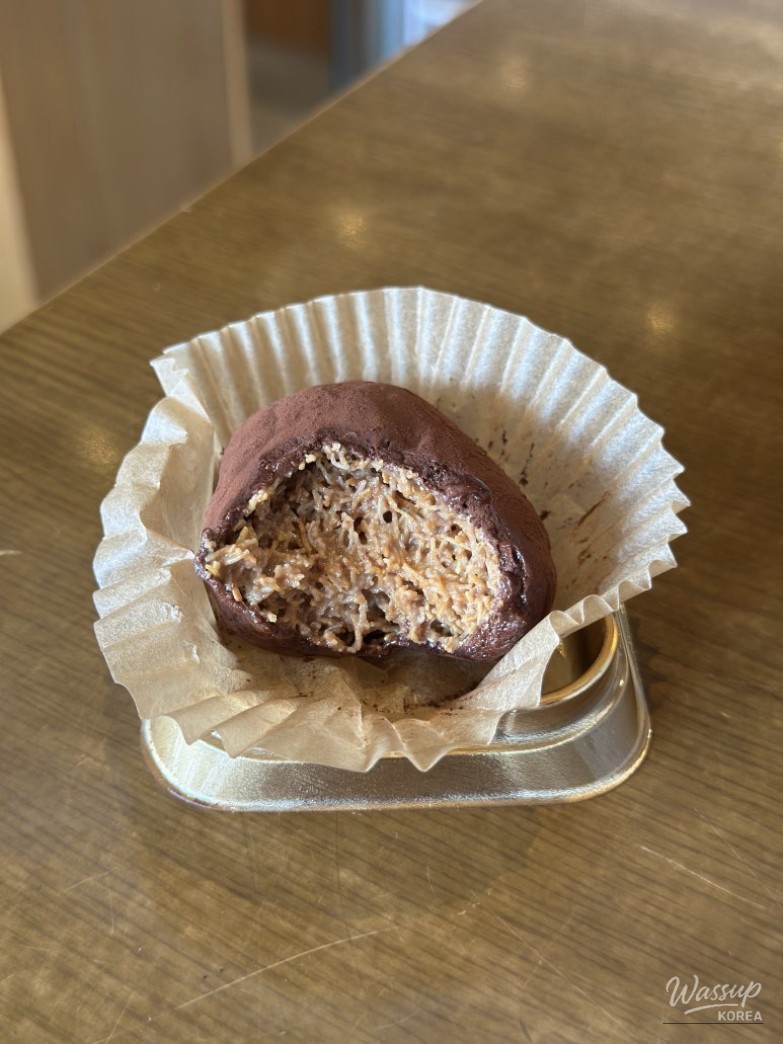 Discovering Wamil Cafe Near Cheolsan Station_08