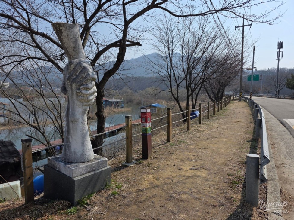 Exploring Jincheon Chopyeongho: A Perfect Spot for Relaxing Walks_07