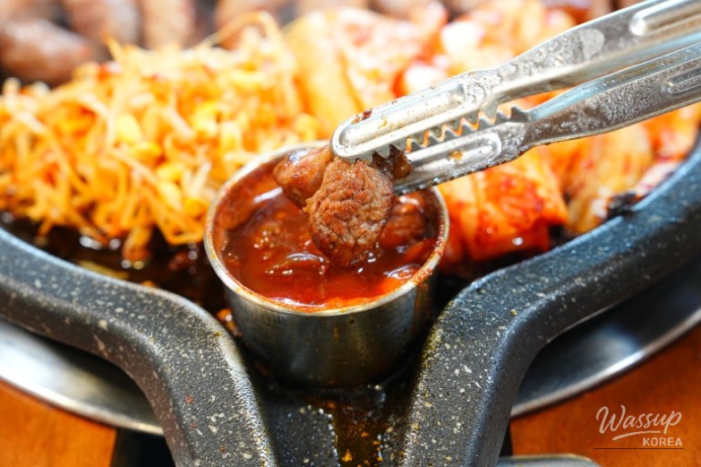 A Culinary Adventure in Jeju: The Best Black Pork Restaurants_16