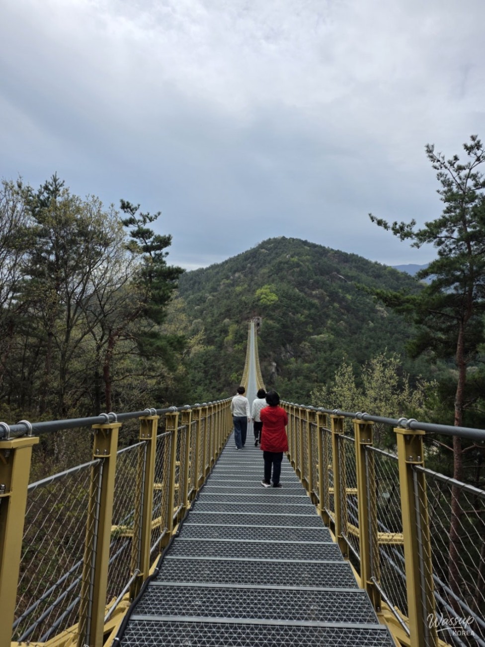 Exploring the SuSungdae Suspension Bridge in Geochang_13