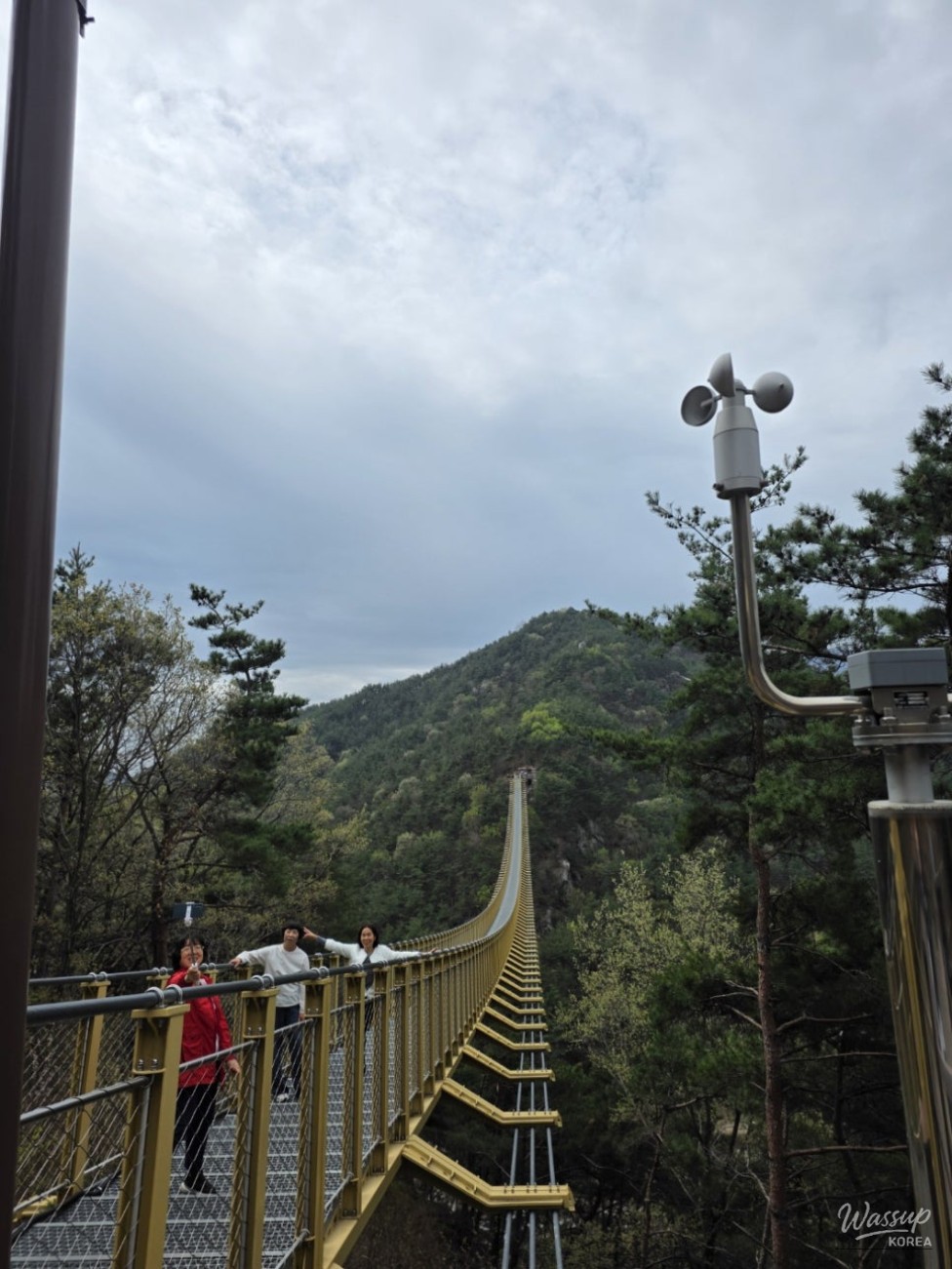 Exploring the SuSungdae Suspension Bridge in Geochang_12