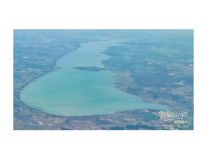 Expanded Air Routes to Hungary and Austria: A New Era for Travelers float